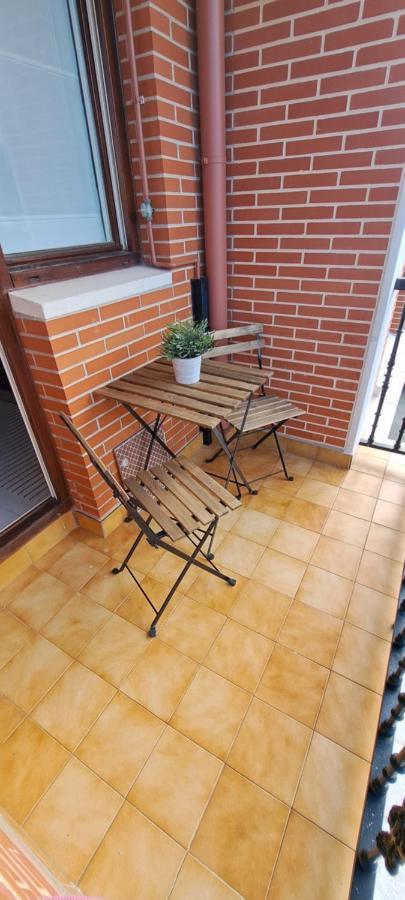 Apartamento Con Suite, Zona De Trabajo Y Yoga Wifi Y Garaje カストロ・ウルディアレス エクステリア 写真