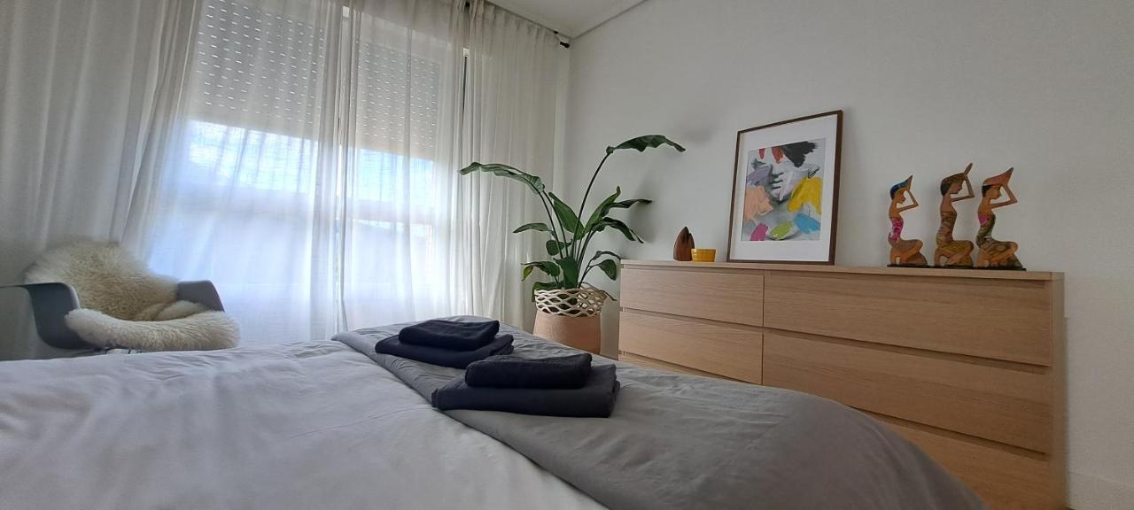 Apartamento Con Suite, Zona De Trabajo Y Yoga Wifi Y Garaje カストロ・ウルディアレス エクステリア 写真